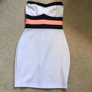 Charlotte Russe White/Orange/Black Dress Size S